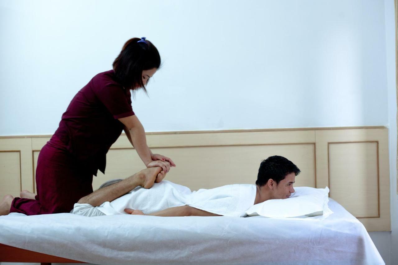 Priyadarshini Park Hotel 3*