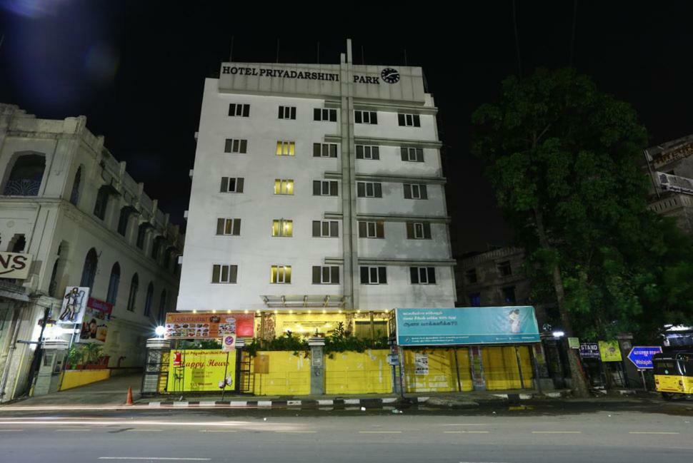 Hotel Priyadarshini Park 3*